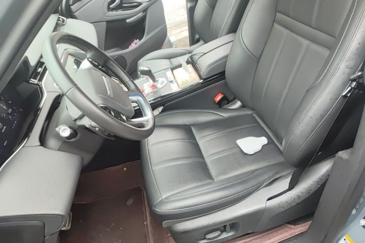 Used Land Rover Range Evoque 2020 249 PS R-DYNAMIC S Black Edition Sport Version Left Front Seat