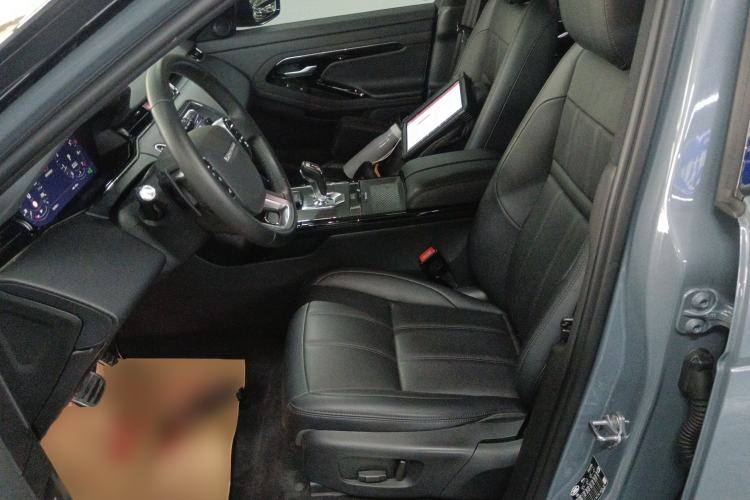 Used Land Rover Range Evoque 2020 249 PS R-DYNAMIC S Black Edition Sport Version Left Front Seat
