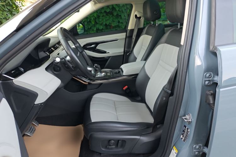 Used Land Rover Range Evoque 2020 249 PS R-DYNAMIC SE Sport Technology Edition Left Front Seat