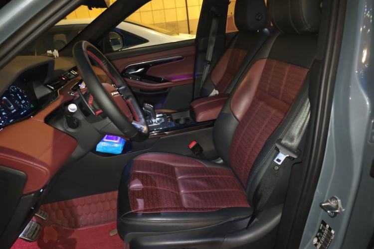 Used Land Rover Range Evoque 2020 249 PS R-DYNAMIC SE Sport Technology Edition Left Front Seat