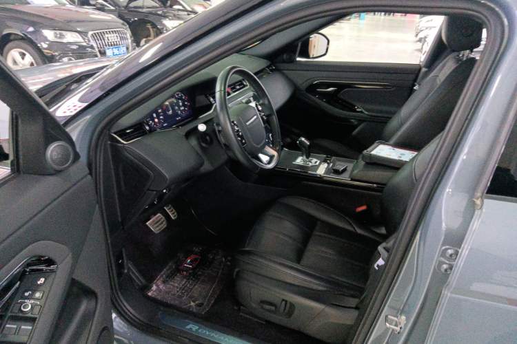 Used Land Rover Range Evoque 2020 249 PS R-DYNAMIC S Sport Edition Left Front Seat