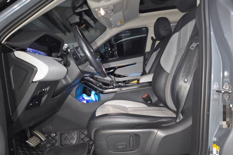 Used Land Rover Range Evoque 2020 249 PS R-DYNAMIC S First-Edition Sport Custom Edition Left Front Seat