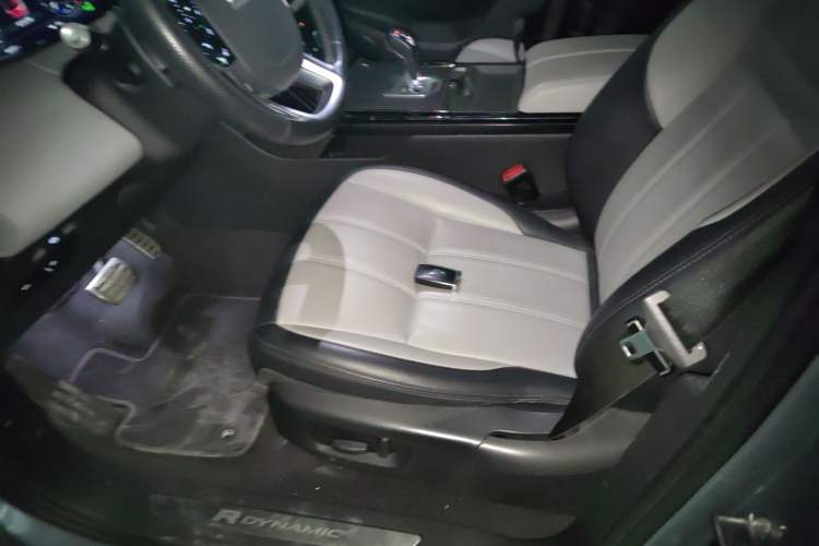 Used Land Rover Range Evoque 2020 249 PS R-DYNAMIC S Sport Edition Left Front Seat