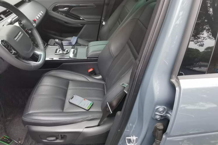 Used Land Rover Range Evoque 2020 249 PS R-DYNAMIC S Black Edition Sport Version Left Front Seat