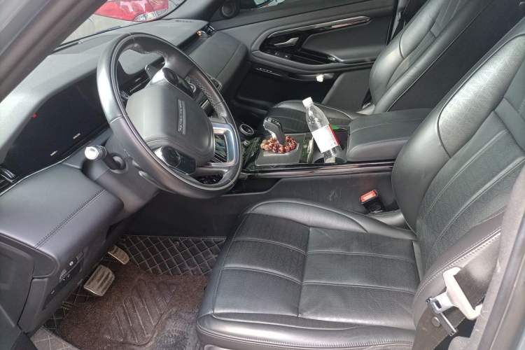 Used Land Rover Range Evoque 2020 249 PS R-DYNAMIC SE Sport Technology Edition Left Front Seat