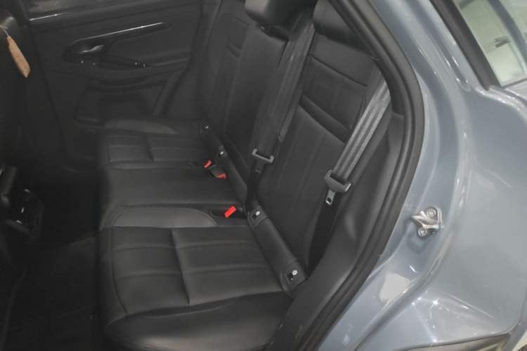Used Land Rover Range Evoque 2020 249 PS R-DYNAMIC S Black Edition Sport Version Left Rear Seat
