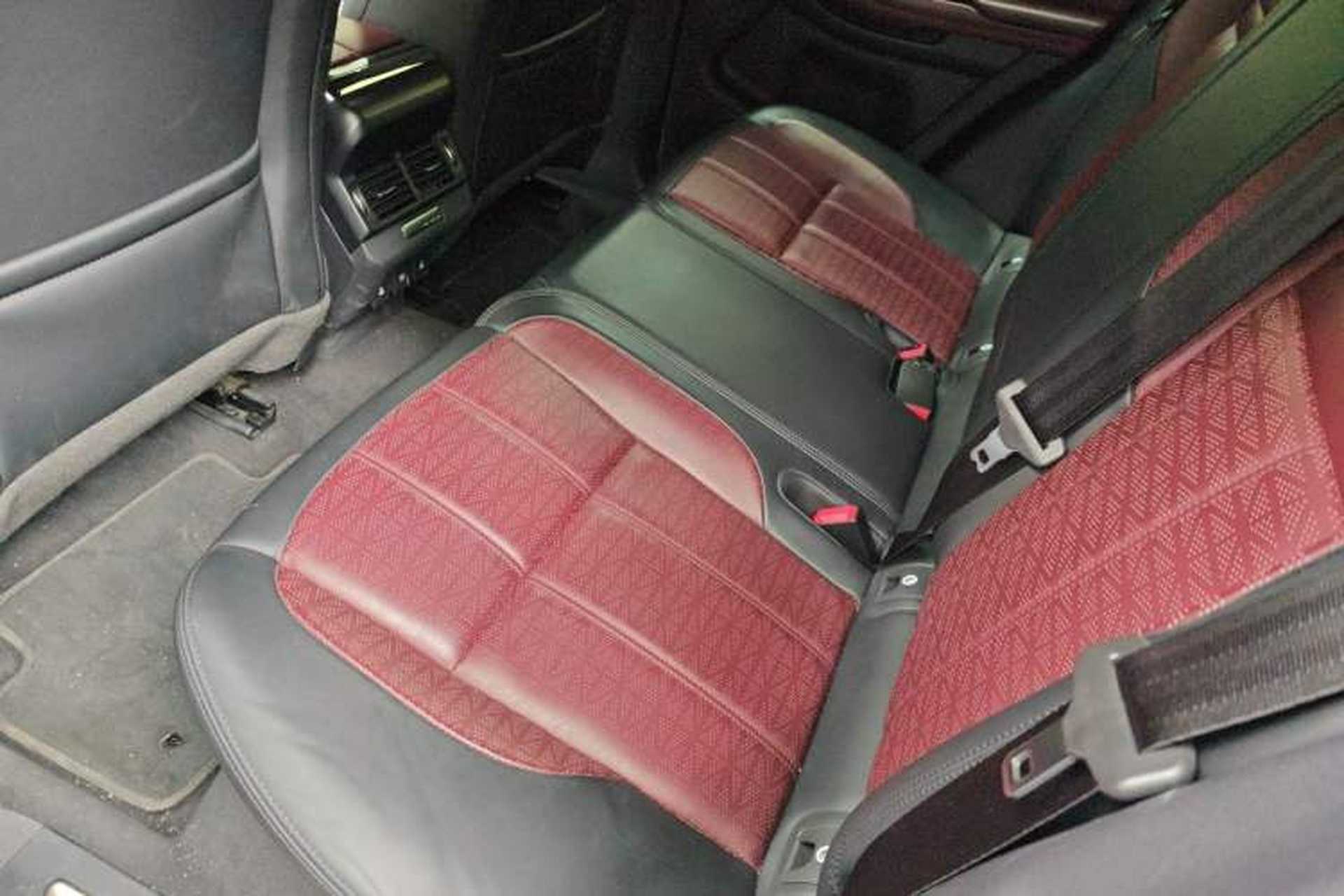 Used Land Rover Range Evoque 2020 249 PS R-DYNAMIC S Blackened Sport Technology Edition Left Rear Seat