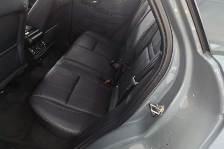 Used Land Rover Range Evoque 2020 249 PS R-DYNAMIC S Sport Edition Left Rear Seat