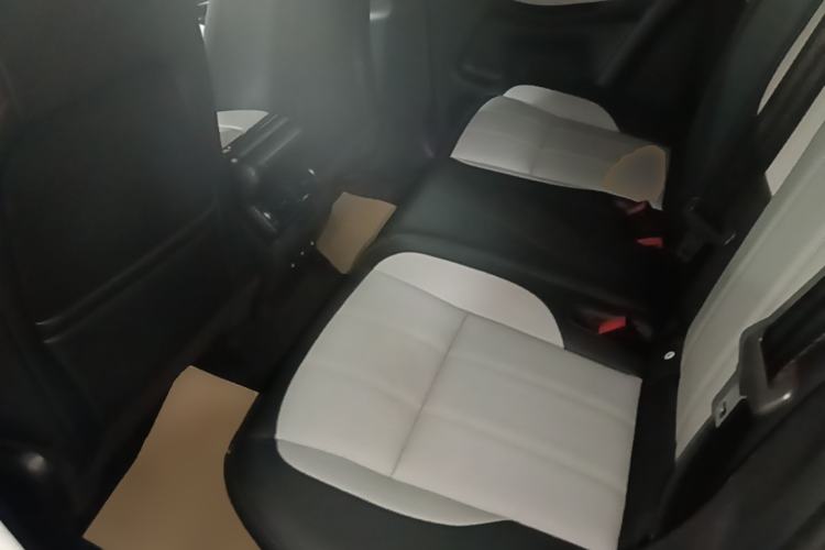 Used Land Rover Range Evoque 2020 249 PS R-DYNAMIC S Sport Edition Left Rear Seat
