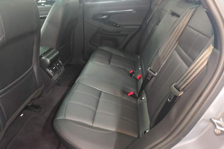 Used Land Rover Range Evoque 2020 249 PS R-DYNAMIC S Black Edition Sport Version Left Rear Seat