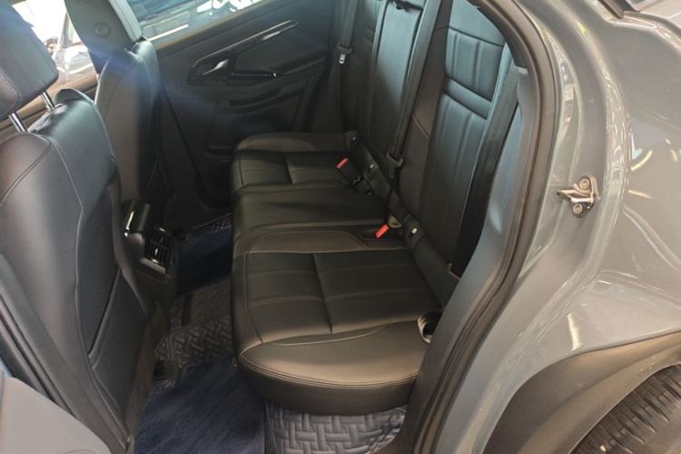 Used Land Rover Range Evoque 2020 249 PS R-DYNAMIC SE Sport Technology Edition Left Rear Seat