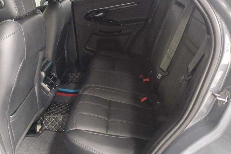 Used Land Rover Range Evoque 2020 249 PS R-DYNAMIC S Blackened Sport Technology Edition Left Rear Seat