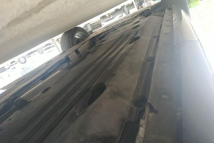 Used Land Rover Range Evoque 2020 249 PS R-DYNAMIC SE Sport Technology Edition Left Side Sill
