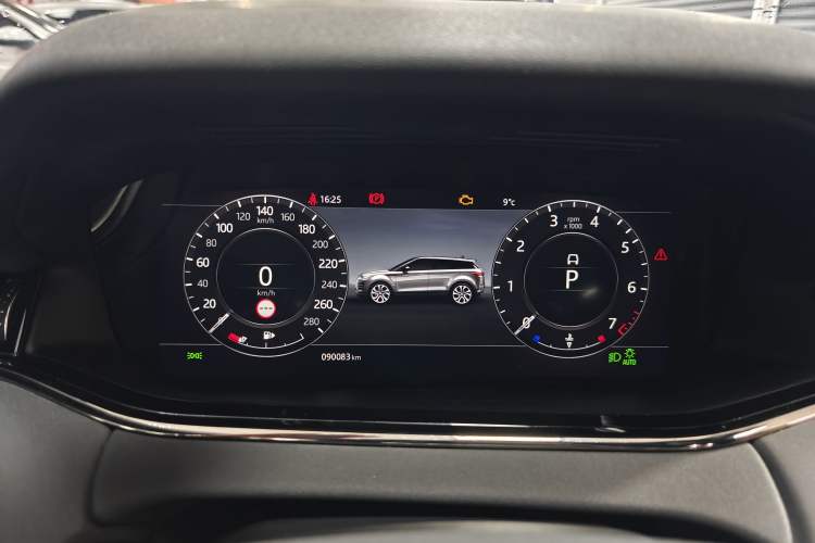 Used Land Rover Range Evoque 2020 249 PS R-DYNAMIC SE Sport Technology Edition Odometer Close Up
