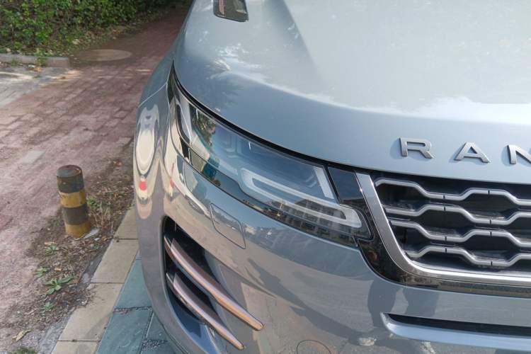 Used Land Rover Range Evoque 2020 249 PS R-DYNAMIC Sport Technology Custom Edition Right Front Headlight