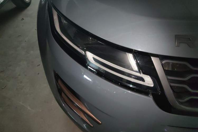 Used Land Rover Range Evoque 2020 249 PS R-DYNAMIC S Sport Edition Right Front Headlight