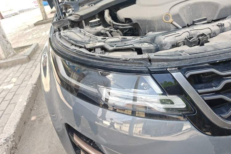 Used Land Rover Range Evoque 2020 249 PS R-DYNAMIC S Sport Edition Right Front Headlight