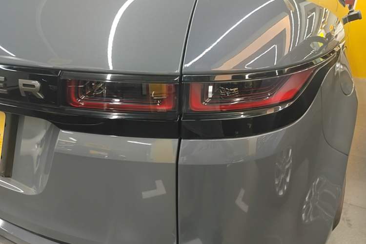 Used Land Rover Range Evoque 2020 249 PS R-DYNAMIC SE Sport Technology Edition Right Rear Taillight