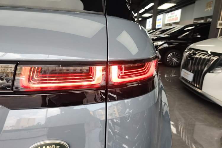 Used Land Rover Range Evoque 2020 249 PS R-DYNAMIC S Sport Edition Right Rear Taillight