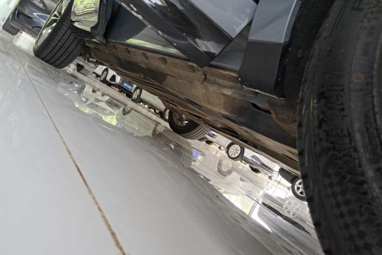 Used Land Rover Range Evoque 2020 249 PS R-DYNAMIC S Sport Edition Right Side Sill