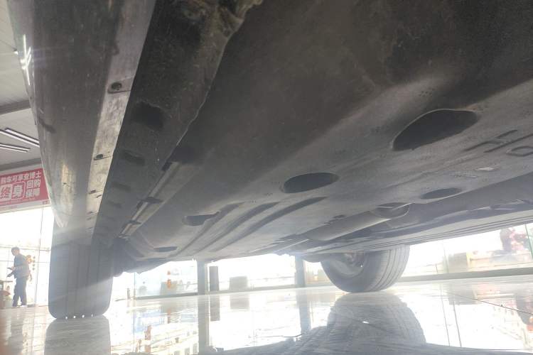 Used Land Rover Range Evoque 2020 249 PS R-DYNAMIC S Sport Edition Right Side Sill