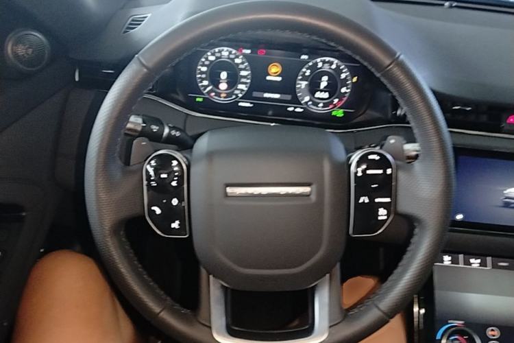 Used Land Rover Range Evoque 2020 249 PS R-DYNAMIC S Sport Edition Steering Wheel