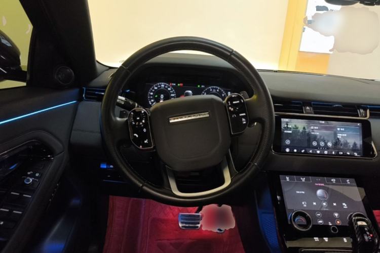 Used Land Rover Range Evoque 2020 249 PS R-DYNAMIC SE Sport Technology Edition Steering Wheel