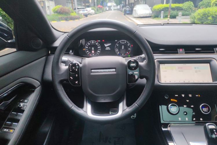 Used Land Rover Range Evoque 2020 249 PS R-DYNAMIC S Sport Edition Steering Wheel