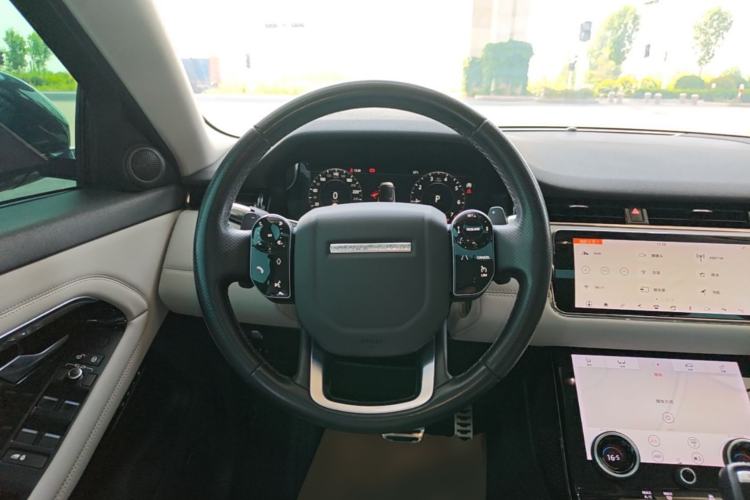 Used Land Rover Range Evoque 2020 249 PS R-DYNAMIC SE Sport Technology Edition Steering Wheel