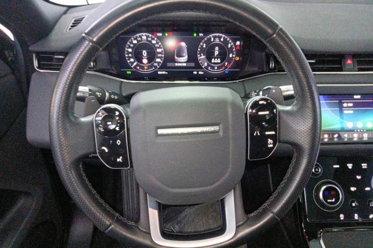 Used Land Rover Range Evoque 2020 249 PS R-DYNAMIC S Sport Edition Steering Wheel