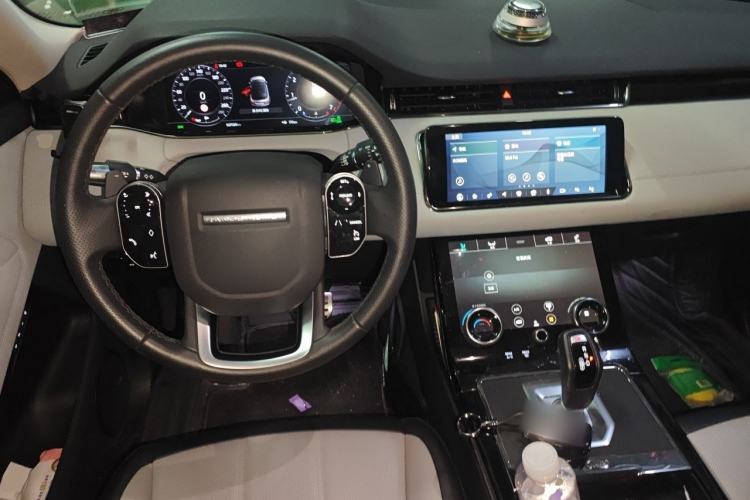 Used Land Rover Range Evoque 2020 249 PS R-DYNAMIC S Blackened Sport Technology Edition Steering Wheel