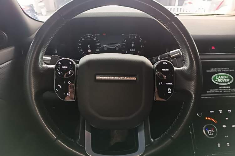 Used Land Rover Range Evoque 2020 249 PS R-DYNAMIC S Sport Edition Steering Wheel