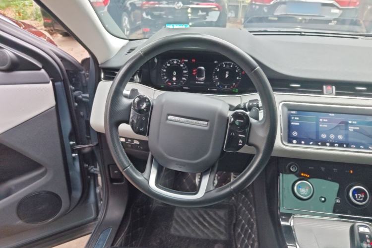Used Land Rover Range Evoque 2020 249 PS Youth Edition Steering Wheel
