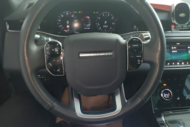 Used Land Rover Range Evoque 2020 249 PS R-DYNAMIC S Sport Edition Steering Wheel
