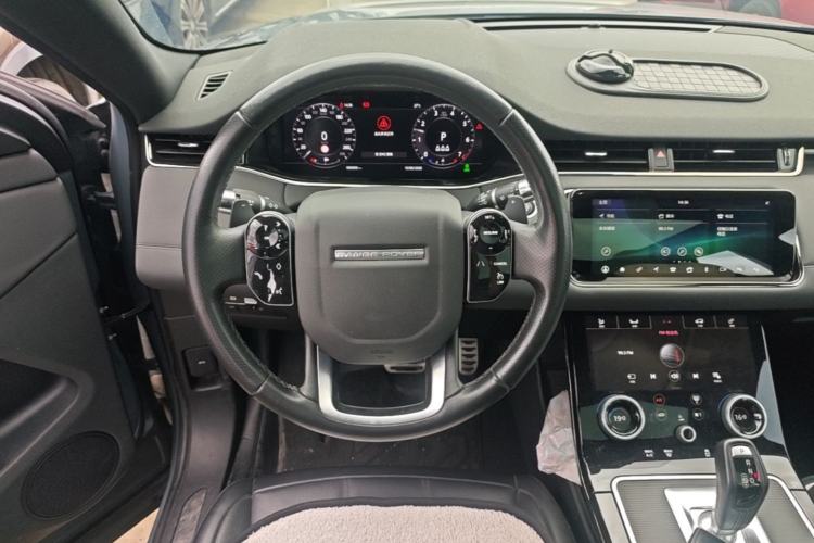 Used Land Rover Range Evoque 2020 249 PS R-DYNAMIC SE Sport Technology Edition Steering Wheel