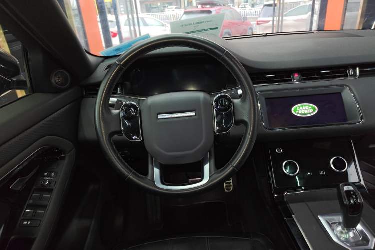Used Land Rover Range Evoque 2020 249 PS R-DYNAMIC S Sport Edition Steering Wheel