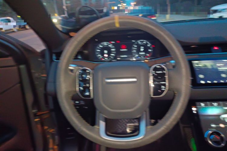 Used Land Rover Range Evoque 2020 249 PS R-DYNAMIC SE Sport Technology Edition Steering Wheel