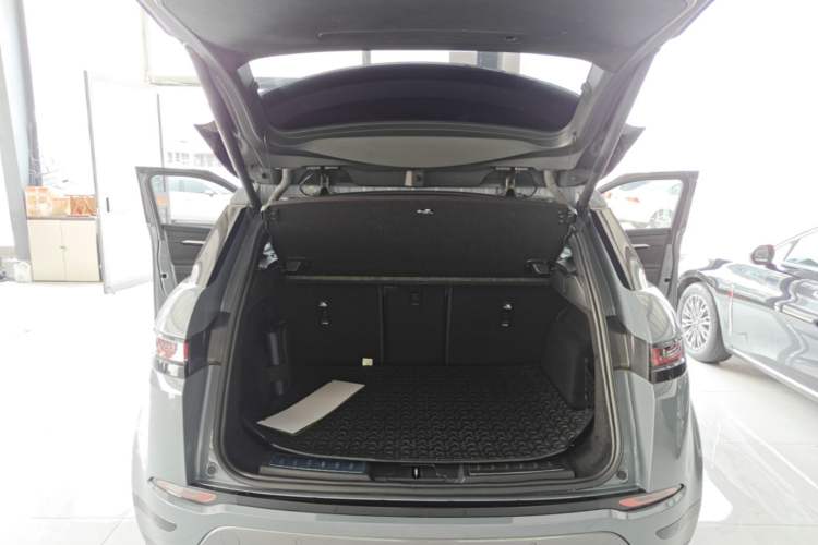 Used Land Rover Range Evoque 2020 249 PS R-DYNAMIC S Sport Edition Trunk