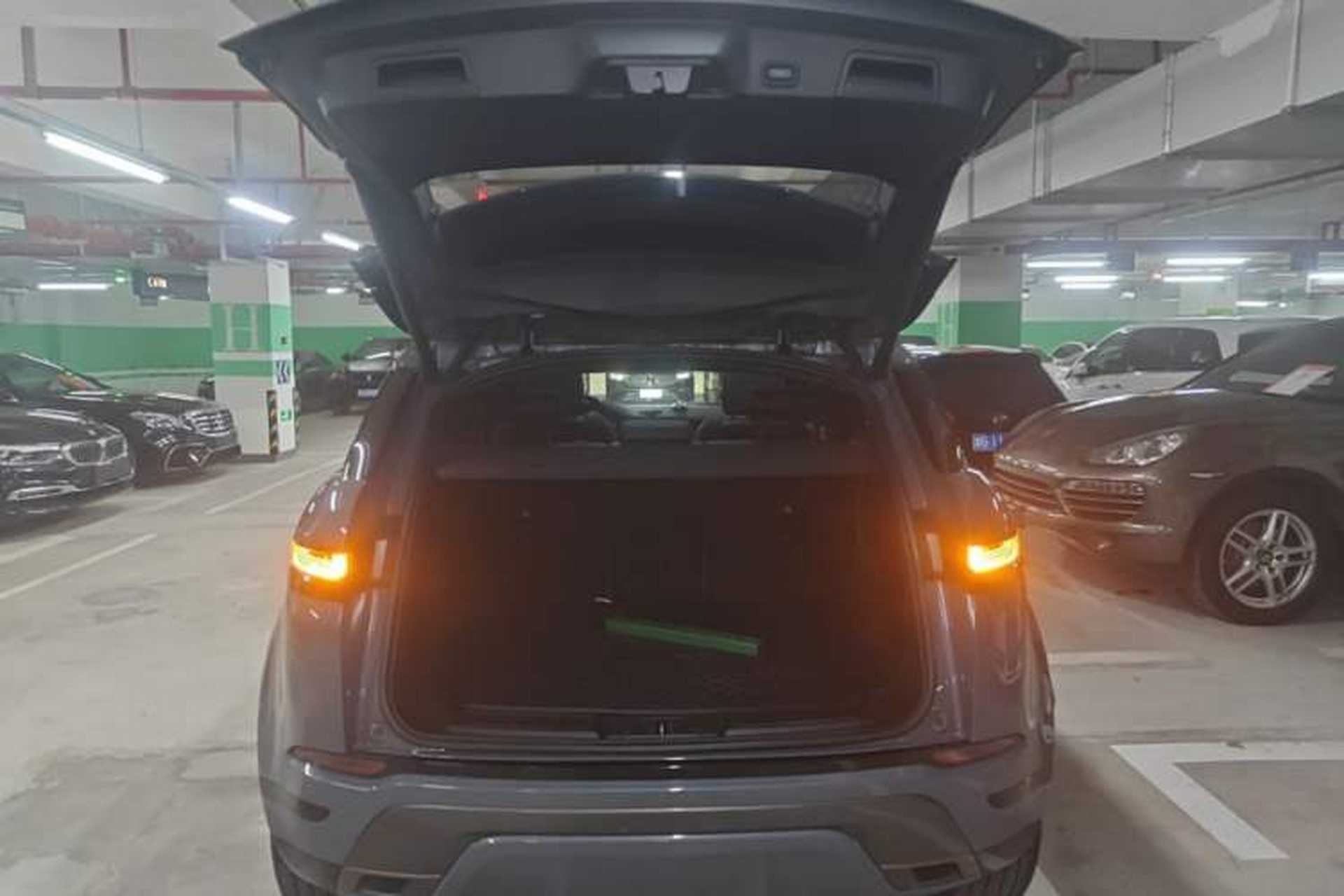 Used Land Rover Range Evoque 2020 249 PS R-DYNAMIC S Sport Edition Trunk