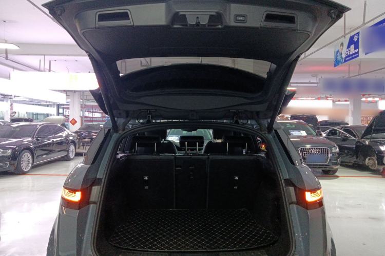 Used Land Rover Range Evoque 2020 249 PS R-DYNAMIC S Sport Edition Trunk