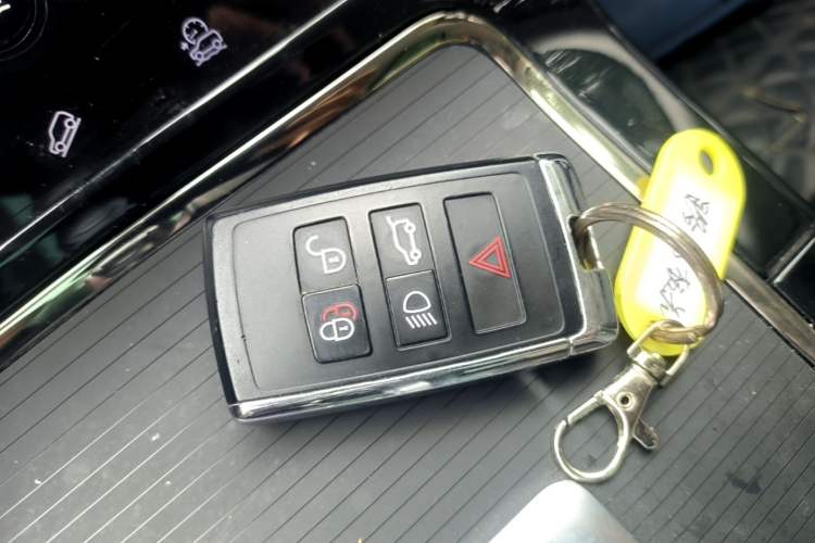 Used Land Rover Range Evoque 2020 249 PS R-DYNAMIC S Sport Edition Vehicle Key
