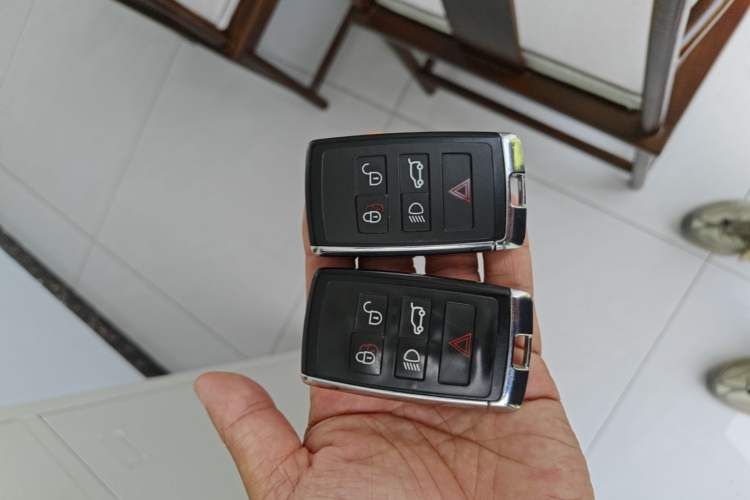 Used Land Rover Range Evoque 2020 249 PS R-DYNAMIC S Sport Edition Vehicle Key