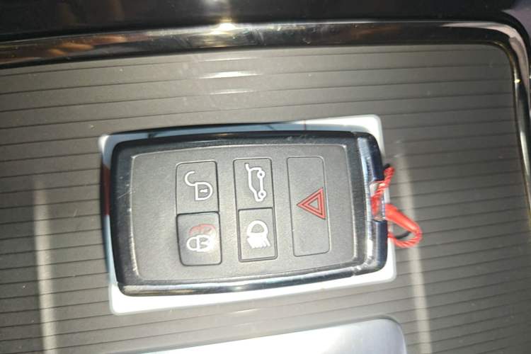 Used Land Rover Range Evoque 2020 249 PS R-DYNAMIC S Sport Edition Vehicle Key