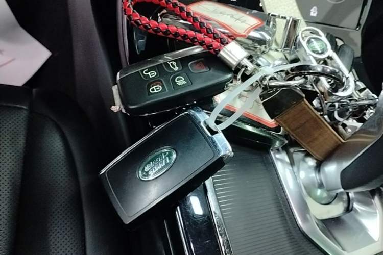 Used Land Rover Range Evoque 2020 249 PS R-DYNAMIC S Sport Edition Vehicle Key