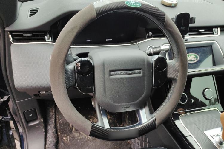 Used Land Rover Range Evoque 2020 249 PS R-DYNAMIC S Sport Edition Steering Wheel