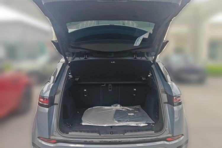 Used Land Rover Range Evoque 2020 249 PS R-DYNAMIC S Sport Edition Trunk