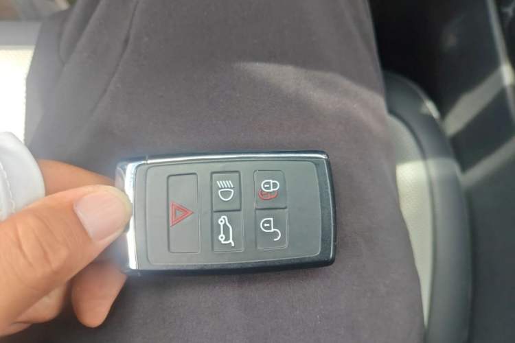 Used Land Rover Range Evoque 2020 249 PS R-DYNAMIC S Sport Edition Vehicle Key