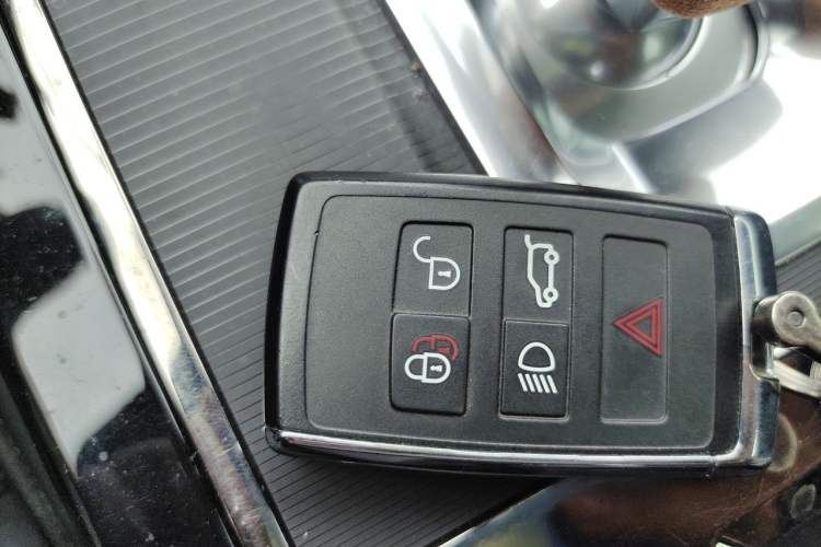 Used Land Rover Range Evoque 2020 249 PS R-DYNAMIC S Sport Edition Vehicle Key