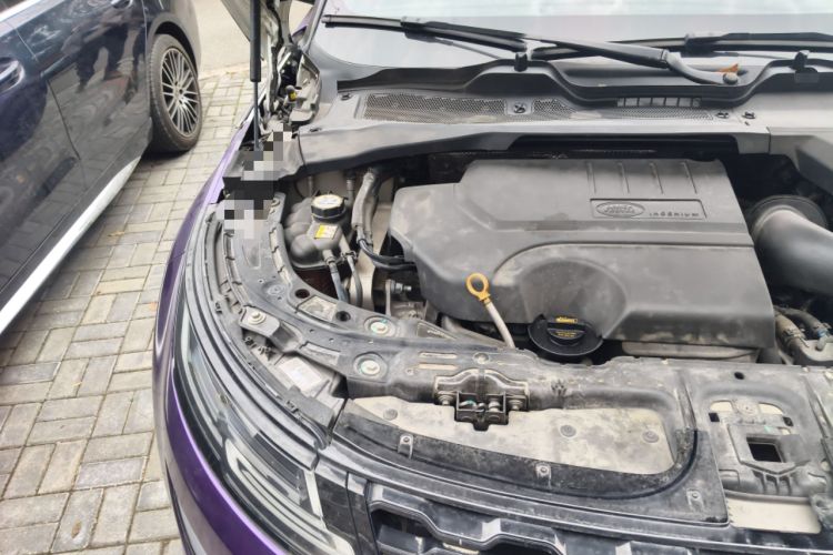 Used Land Rover Range Evoque 2020 249 PS R-DYNAMIC S Black Edition Sport Version Engine Bay Right