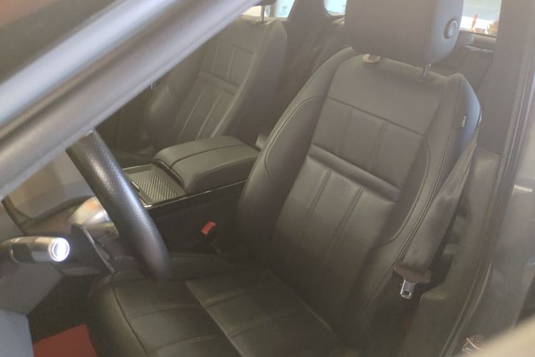 Used Land Rover Range Evoque 2020 249 PS R-DYNAMIC S Sport Edition Left Front Seat
